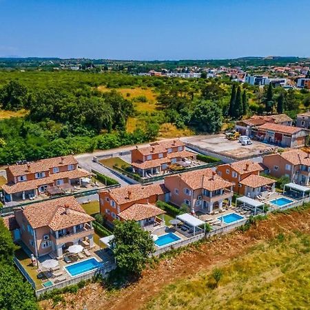 PUY Villas Lotus With Pool And Jacuzzi מראה חיצוני תמונה