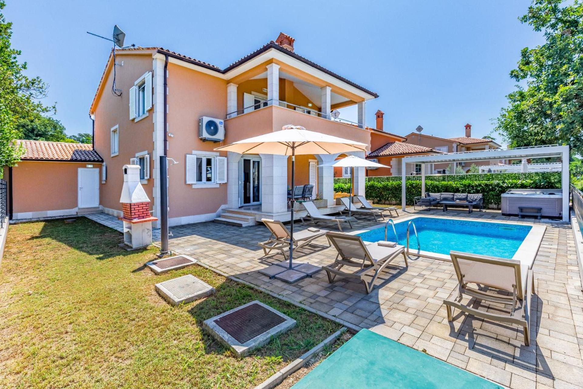 PUY Villas Lotus With Pool And Jacuzzi מראה חיצוני תמונה