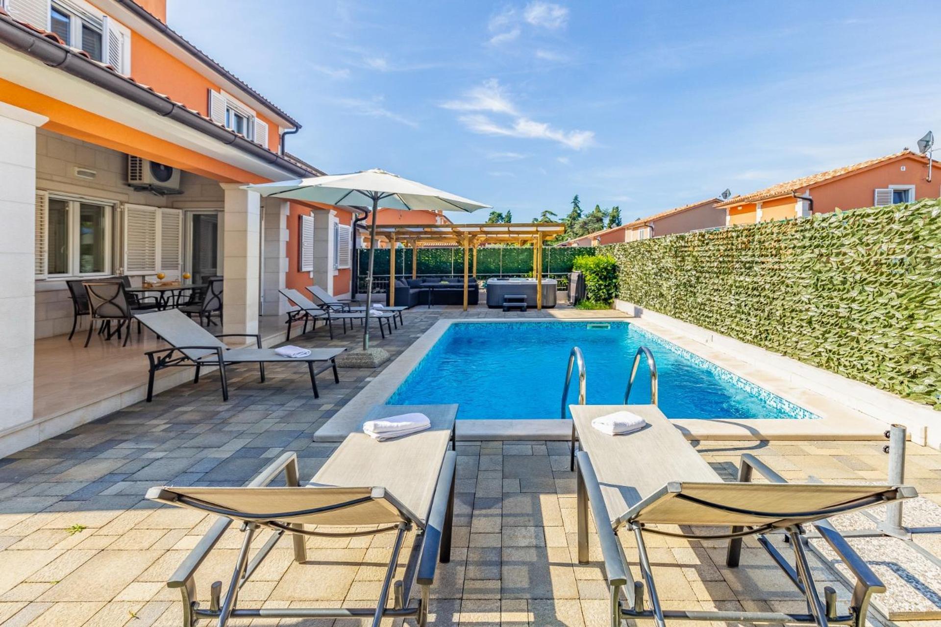 PUY Villas Lotus With Pool And Jacuzzi מראה חיצוני תמונה