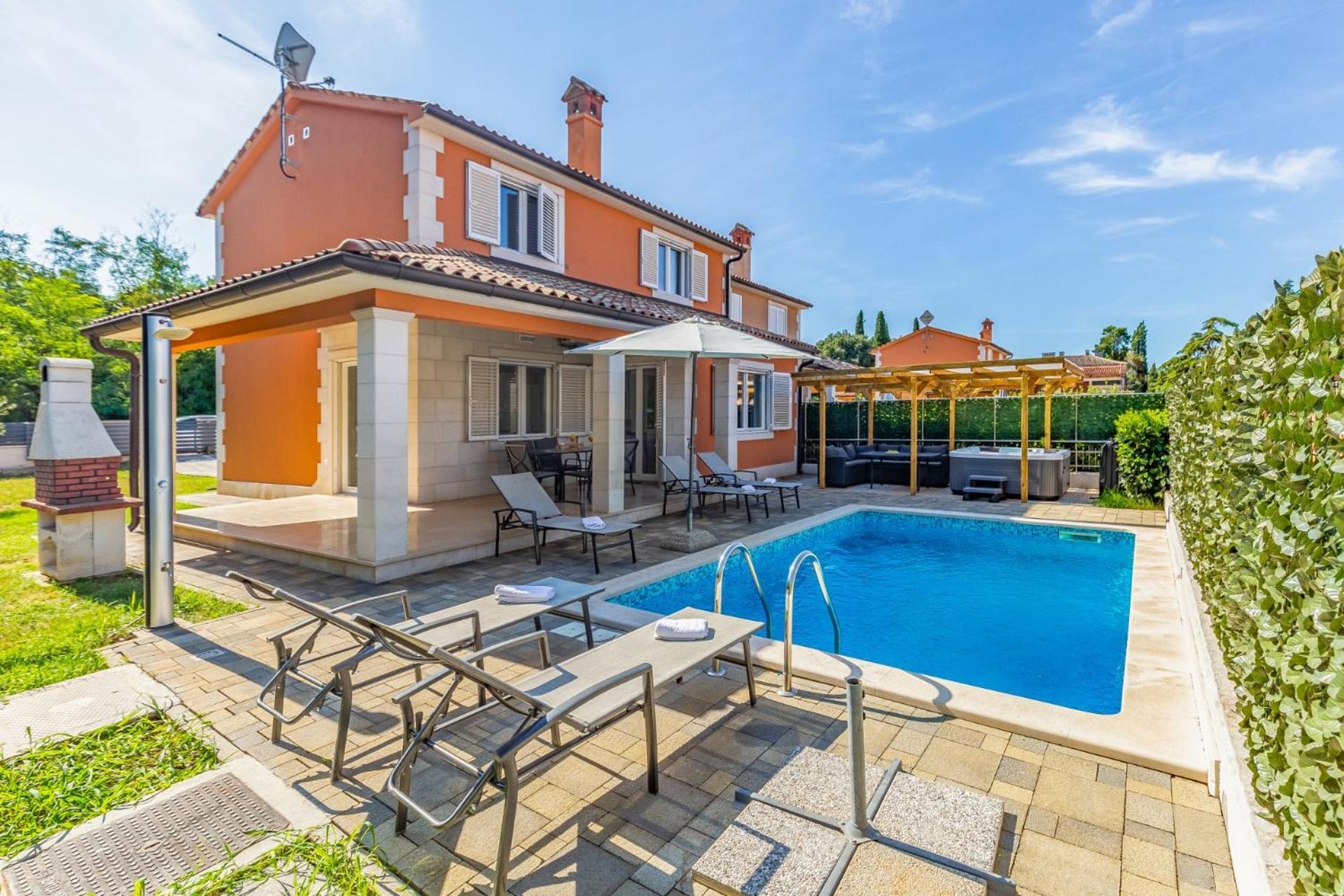 PUY Villas Lotus With Pool And Jacuzzi מראה חיצוני תמונה
