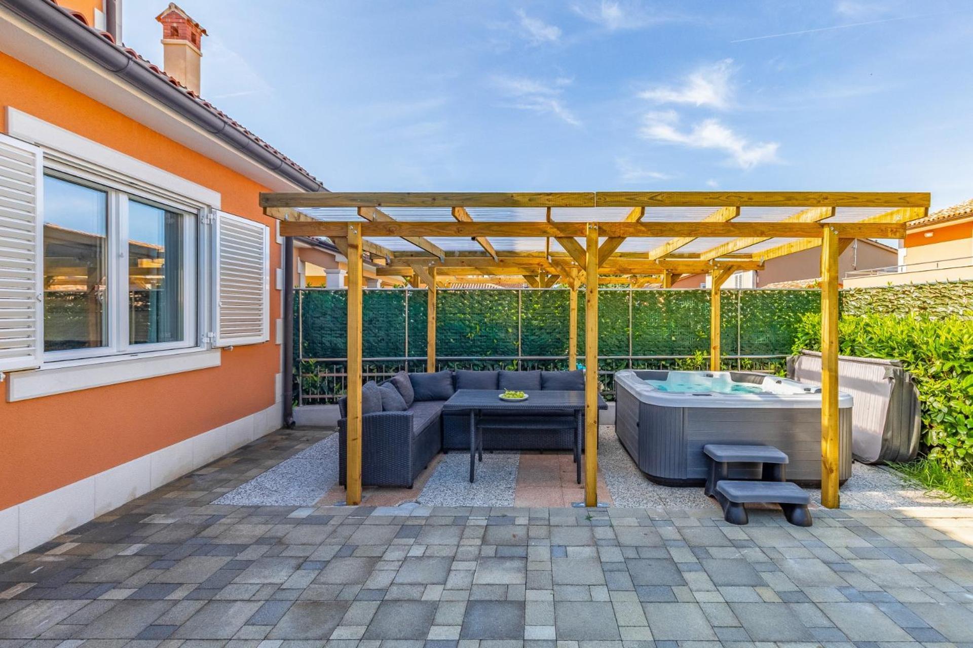 PUY Villas Lotus With Pool And Jacuzzi מראה חיצוני תמונה