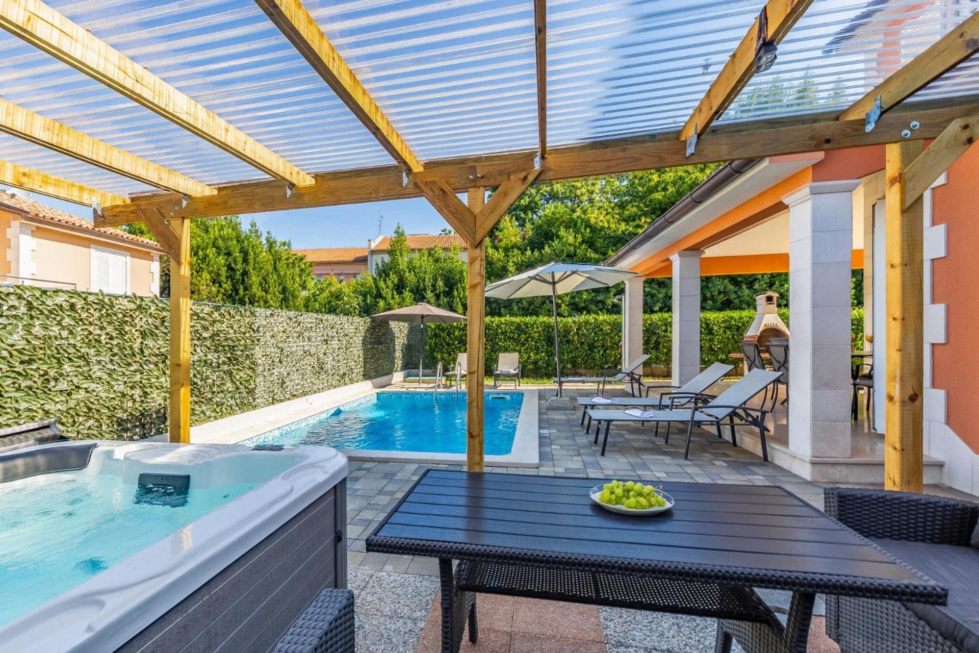 PUY Villas Lotus With Pool And Jacuzzi מראה חיצוני תמונה
