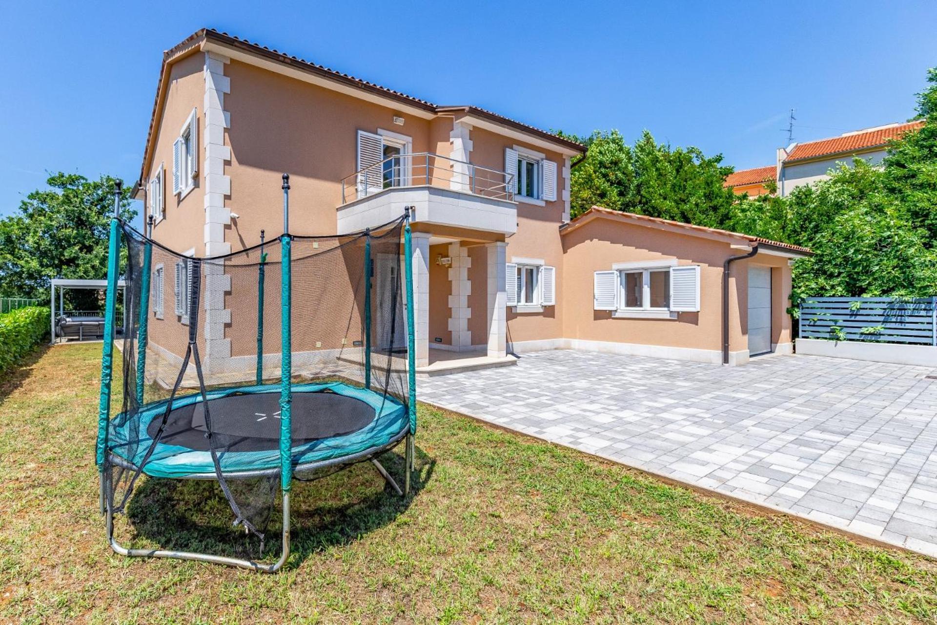 PUY Villas Lotus With Pool And Jacuzzi מראה חיצוני תמונה