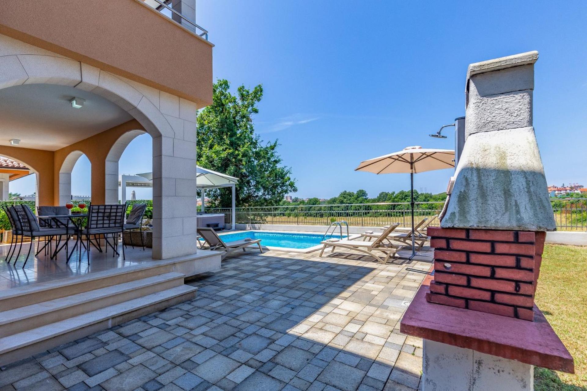 PUY Villas Lotus With Pool And Jacuzzi מראה חיצוני תמונה